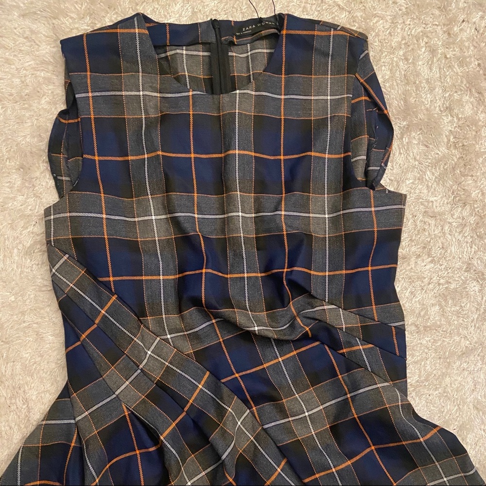 Super cute checkered Zara peplum ruffles top